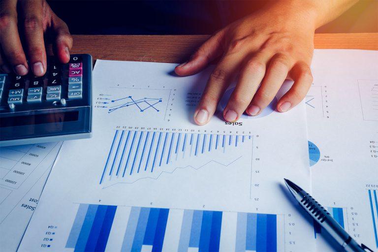 AN ANALYSIS OF SALARY TRENDS IN PENSION SCHEMES